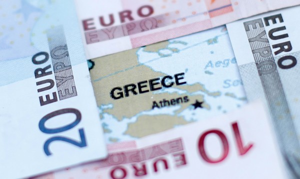 Данъкоплатците в Гърция са &quot;под пара&quot;, трябва да се съберат 8 млрд. евро
